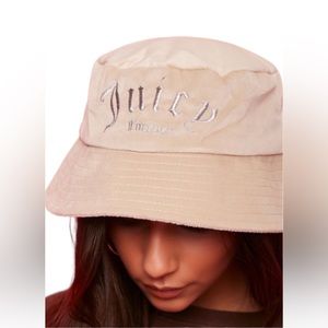BNWT Juicy Couture Bucket Hat Sealed Color:Tan/Silver